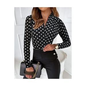 Blusa in crêpe con collo doppio petto a manica lunga da donna - Product Image 3