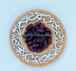 Bandeja de madera hecha a mano por Artisan Craft pulida para regalos para servir dulces Love & Nautical Style Souvenir - Product Image 1