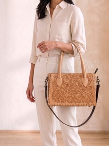 Sac fourre-tout décontracté en cuir véritable gaufré, brodé à la main, motif floral bohème, avec fermeture éclair, imperméable, écologique, portable, à porter à l'épaule - Product Image 4