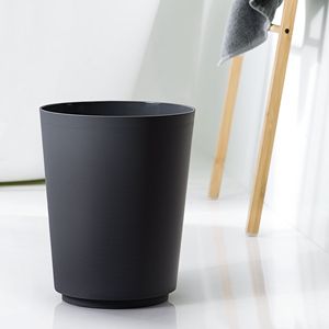 Cestino per Rifiuti a Induzione da 7,5 Litri Nero in Plastica Nervata Soft Touch Ecologico per Ufficio, Hotel, Ospedale - Product Image 2