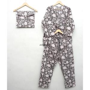 Conjunto de Pijama de Algodón 100% con Estampado Floral al por Mayor, Manga Larga, Ropa de Estar por Casa, Ropa de Dormir de Verano, Cintura Elástica de Talle Alto - Product Image 3