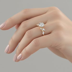 Bague de fiançailles en diamant de laboratoire, diamant central taille ronde avec pierres latérales en feuille de marquise, or 14 carats, fabricant de bagues de mariée - Product Image 5