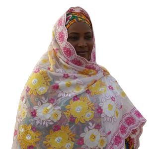 Nouvelle Arrivée : Châles en Chiffon Brodé de Strass Floraux Respirants pour Femmes – Doux, Légers, Idéaux pour l'Été et les Tenues Quotidiennes en Extérieur, Style Professionnel - Product Image 1