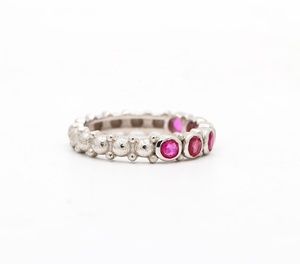 Anillo de Eternidad Completo con Bisel de Rubí Redondo Natural en Plata de Ley 925, Venta al Por Mayor, Memoria Jewels - Product Image 2