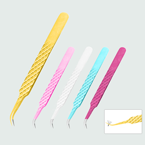Pince à épiler antidérapante pour extensions de cils, de qualité supérieure, pour une sécurité accrue, des résultats améliorés et une précision optimale. - Product Image 3