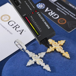 Pendentif croix unisexe en argent 925 avec diamant de laboratoire rond, breloque religieuse hip-hop, plaqué rhodium, pour usage quotidien - Product Image 4