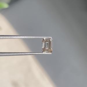 Diamante de laboratorio de color champán de corte geométrico de 1.05 quilates para la fabricación de joyas, diamante de laboratorio de color esmeralda de fantasía, fabricante de diamantes de laboratorio en India. - Product Image 2