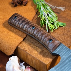 Cuchillo de Cocina Profesional Edge Master Manufacture, Hoja Entera, Mango de Madera de Nogal, Hecho a Mano, Acero al Carbono, Ecológico - Product Image 3