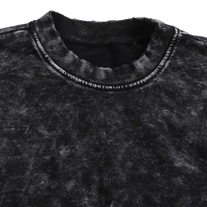 เสื้อสเวตเชิ้ตผู้ชายทรงหลวมสีดำล้วน ผ้าคอตตอน 100% หนัก 360 กรัม สไตล์สตรีทแวร์ ไหล่ตก ทรงดรอปโชว์เดอร์ ลุคย้อนยุคฟอกสีแบบแอซิดวอช - Product Image 3