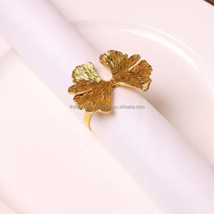 Porte-serviettes de mariage en aluminium, finition dorée de luxe, design à trois feuilles gravé, logo personnalisé écologique, porte-serviettes - Product Image 3