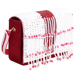 Pochettes Sacs de broderie HandBAG Accessoires de soirée tendance pour femmes PAR L'ARTISANAT DE LUXE À BAS PRIX - Product Image 1