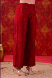 Conjunto de Chaqueta Roja con Detalles Brillantes - Product Image 3