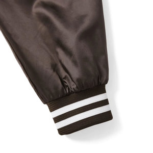 Chaqueta Varsity de Satén para Marcas de Moda, con Material de Satén Suave, Ribetes Acanalados y Diseño Personalizado - Product Image 6