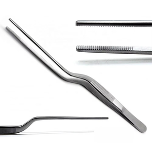Pinzas de Bayoneta Quirúrgicas GUJJAR de 16 cm, para Aplicación de Apósitos, con Punta Serrada de 1.7 cm, de Acero Inoxidable, Manuales, con Certificación CE, para Uso Quirúrgico y Dental - Product Image 1