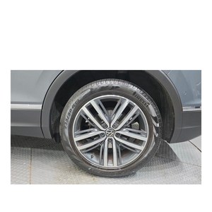 Pour Tiguan 2.0 TDI Prestige Novembre 2023 28 149 Km. Euro V Emission Diesel Sièges en cuir Volant à gauche Caméra de recul - Product Image 5