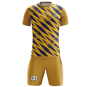 Tenue de football personnalisée en gros, uniforme de football vierge à sublimation, vêtements de football à séchage rapide, kit d'équipe entièrement personnalisé - Product Image 1