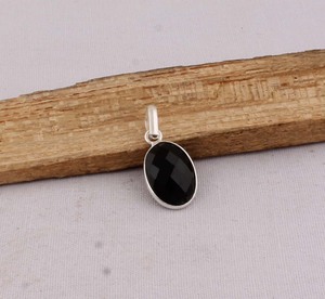 Pendentif ovale en onyx noir fait main, argent sterling 925, collier vintage bohème en forme de goutte d'eau avec pierre éclatante, fournisseur de bijoux fins - Product Image 1