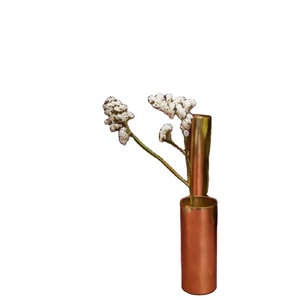 Florero de latón clásico para el hogar, florero de tubo de latón decorativo, pieza de diseño largo con pulido - Product Image 1