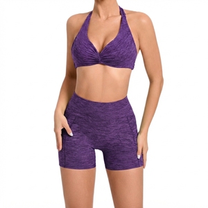 Ensemble de yoga pour femmes : haut court à col halter et short taille haute ajusté, tenue de sport extensible - Product Image 6