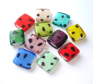 50 Piezas de Cuentas de Vidrio Cuadradas Planas de 20 mm Hechas a Mano, Cuentas de Cristal Multicolores para Fabricación de Joyería, Excelbeads.com Varanasi - Product Image 1