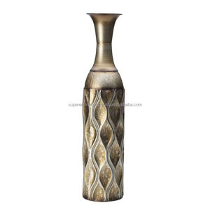 Vase à fleurs en métal, création artisanale, idéal pour des cadeaux de luxe et la décoration intérieure haut de gamme - Product Image 2