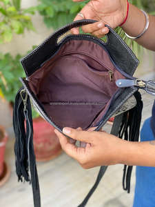 Bolso de cuero con flecos de estilo occidental para mujer, bandolera de cuero con pelo elegante - Product Image 4