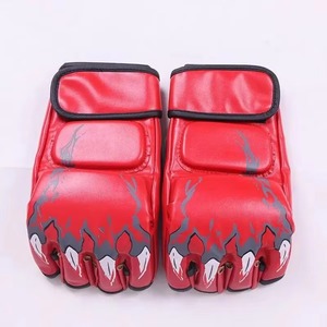 Gants de MMA rouges de qualité supérieure avec motif griffe, gants de grappling professionnels pour arts martiaux, entraînement de sparring, gants de boxe à paume ouverte - Product Image 1