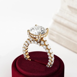 Anillo de Compromiso de Lujo con Diamante Cultivado en Laboratorio IGI de 5 Quilates, Corte Brillante, E VVS2, Oro de 14k/18k, Total de 9 Quilates, Banda Catedral con Pavé - Product Image 6