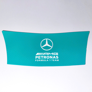 Zapatillas y sandalias de PVC personalizadas | Material duradero y flexible para calzado personalizado y producción de marcas de zapatos OEM - Product Image 1