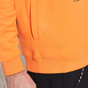 Sweat-shirt en coton mélangé de qualité supérieure avec tissu de haute qualité offrant chaleur, confort et un look décontracté moderne - Product Image 4