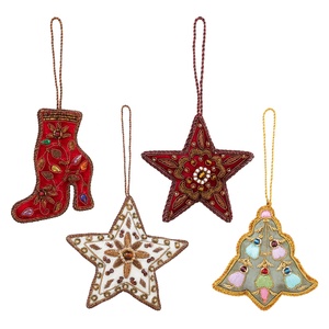 Handmade Beaded Velvet Satin Christmas Decorations Customized Embroidered Globe Giraffe Shaped Ornaments Artisan-Crafted Pieces - Product Image 6