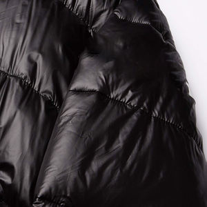 Veste matelassée pour homme en polyester recyclé, isolée pour l'hiver, personnalisable avec logo, faible MOQ, USA, vente en gros OEM - Product Image 4