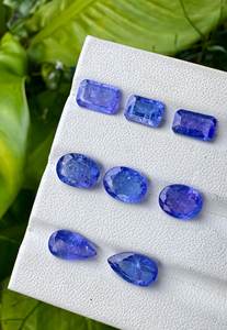 Lot de 8 pierres précieuses naturelles bleues ovales taille poire 17 carats, provenant du Rajasthan, évaluées par un tiers, ZUBEDA GEMS, vente en gros - Product Image 6