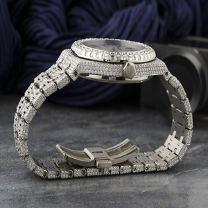 Reloj de Lujo con Moissanita y Diamantes, Esfera Redonda, Joyería Hip Hop, Reloj de Alta Gama con Diamantes Incrustados, Brillante - Product Image 4