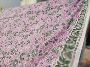 Pareo de playa bohemio hecho a mano en India para mujer, con estampado tropical, ideal como regalo para ella, para piscina y playa. - Product Image 6