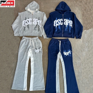 Survêtement Urban USA avec broderie effet vieilli, style streetwear tendance, qualité supérieure - Product Image 1