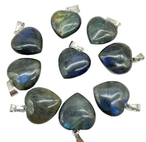 Collar con Colgante Unisex de Plata de Ley Chapado en Oro Rosa con Corazón de Cuarzo Gemstone, Estilo Cristiano Romántico - Product Image 2