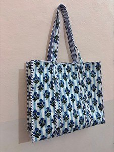 Bolsa de Mano Resistente con Diseño Floral Geométrico a Rayas, Nueva Colección 2026, Acolchada de Algodón, con Correa de Hombro y Gran Capacidad - Product Image 2