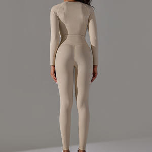 Ensemble 2 pièces pour femme 2026 : Legging taille haute et crop top à manches longues, coupe ajustée, séchage rapide, pour course, fitness, entraînement et yoga en extérieur - Product Image 2