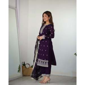 ลิซ่า มิชา ชุดส่าหรีสีดำ ไซส์ฟรี - Product Image 1