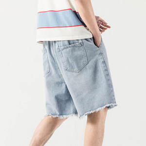 กางเกงยีนส์ขาสั้นผู้ชายสไตล์โดดเด่น ผ้าฝ้าย 100% น้ำหนักเบา ระบายอากาศได้ดี แห้งเร็ว รับผลิตแบบ OEM สำหรับผู้ใหญ่ ขายส่ง - Product Image 4