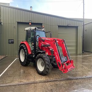 Tracteurs agricoles Massey Ferguson 5711 d'occasion, tracteurs Massey Ferguson d'origine - Product Image 4