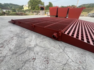 Estante de lavado con rejilla y pasamanos para uso industrial - Product Image 3