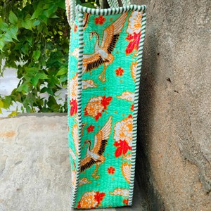 Sac fourre-tout matelassé en coton fait main avec fermeture éclair, style Kantha, sac à bandoulière bohème pour le shopping - Product Image 4