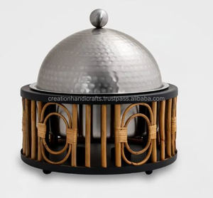 Calentador de Comida con Diseño Moderno de Metal y Caña Natural, con Acabado Negro para Uso Doméstico y Hotelero - Product Image 1
