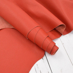 Assemble Exquisite Handbag Purses And Wallets Utilizing Vibrant Red Soft Pebble Grain Cowhide <b>Leather</b> For Quality Project - Product Image 1