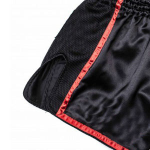 กางเกงชกมวย MMA สำหรับผู้ชาย แบบสั่งทำ สีดำล้วน แถบแดง ผ้าซาติน เอวยางยืด ระบายอากาศได้ดี สวมใส่สบาย ผลิตจากโพลีเอสเตอร์ 100% น้ำหนัก 220 กรัม สำหรับผู้ใหญ่ - Product Image 6