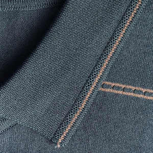 เสื้อโปโลผู้ชายลายทางสไตล์ใหม่ ผ้าคอตตอนผสม แขนสั้น สำหรับกอล์ฟ รับผลิตตามแบบ (OEM) ขายส่ง - Product Image 6