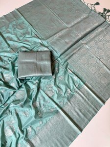 Sari élégant en tissage jacquard avec bordure Zari et chemisier en brocart – Sari pour mariage et soirée - Product Image 2