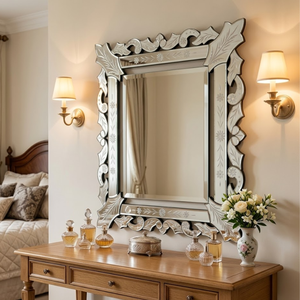 Miroir carré vénitien artisanal avec cadre en verre superposé et bords décoratifs |   Miroir décoratif haut de gamme pour usage intérieur - Product Image 5